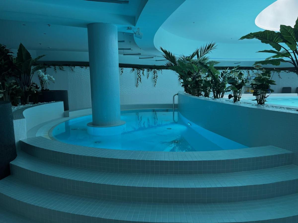 Hanza Tower Bohemia 22 Pool & Jacuzzi Szczecin Exterior foto